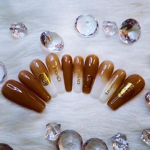Caramel Kisses||Press-on Nail Set